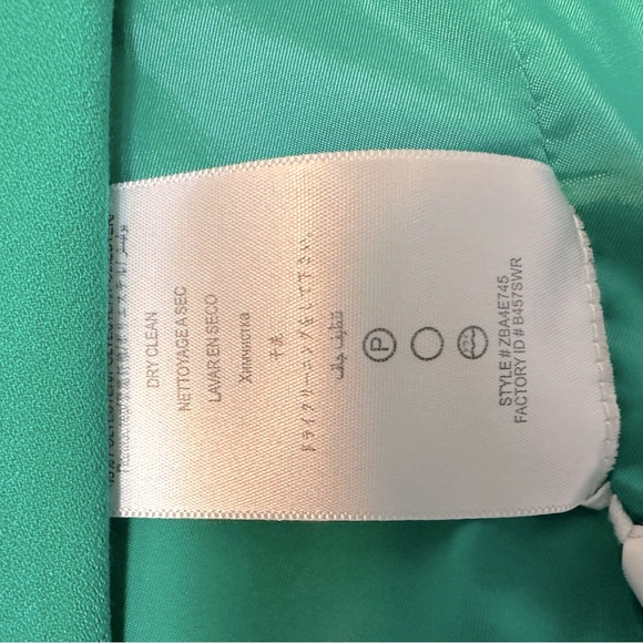 Blazer - Picture 3 of 5